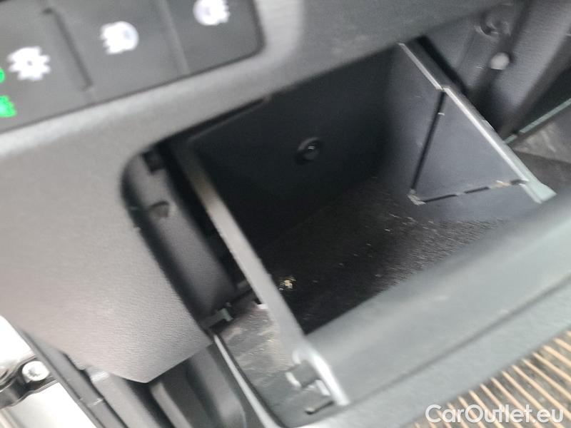  Skoda  Octavia  Combi (NX3)(2020) Oct.Combi 2.0TDI 85 Ambition #25