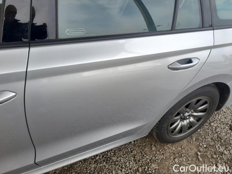  Skoda  Octavia  Combi (NX3)(2020) Oct.Combi 2.0TDI 85 Ambition #6