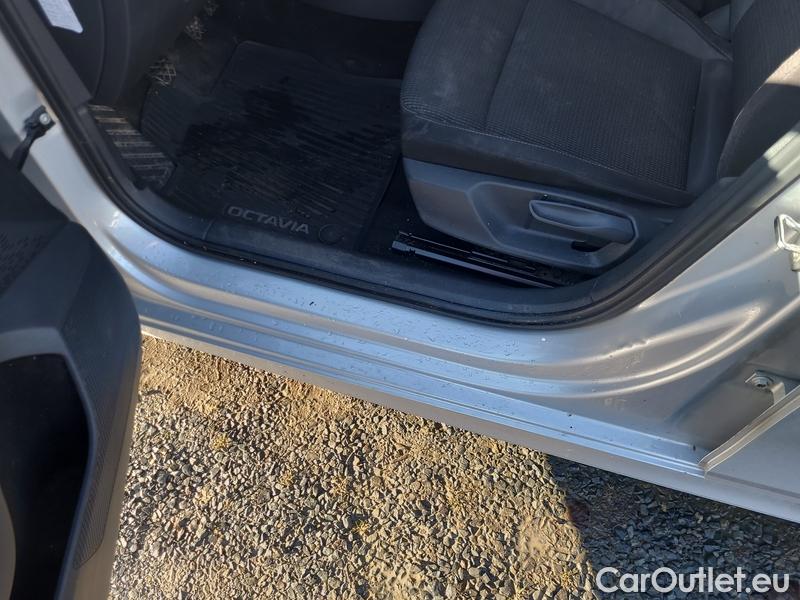  Skoda  Octavia  Combi (NX3)(2020) Oct.Combi 2.0TDI 85 Ambition #10