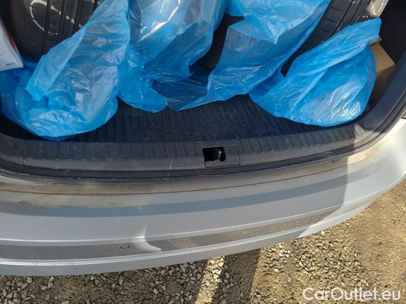  Skoda  Octavia  Combi (NX3)(2020) Oct.Combi 2.0TDI 85 Ambition #13