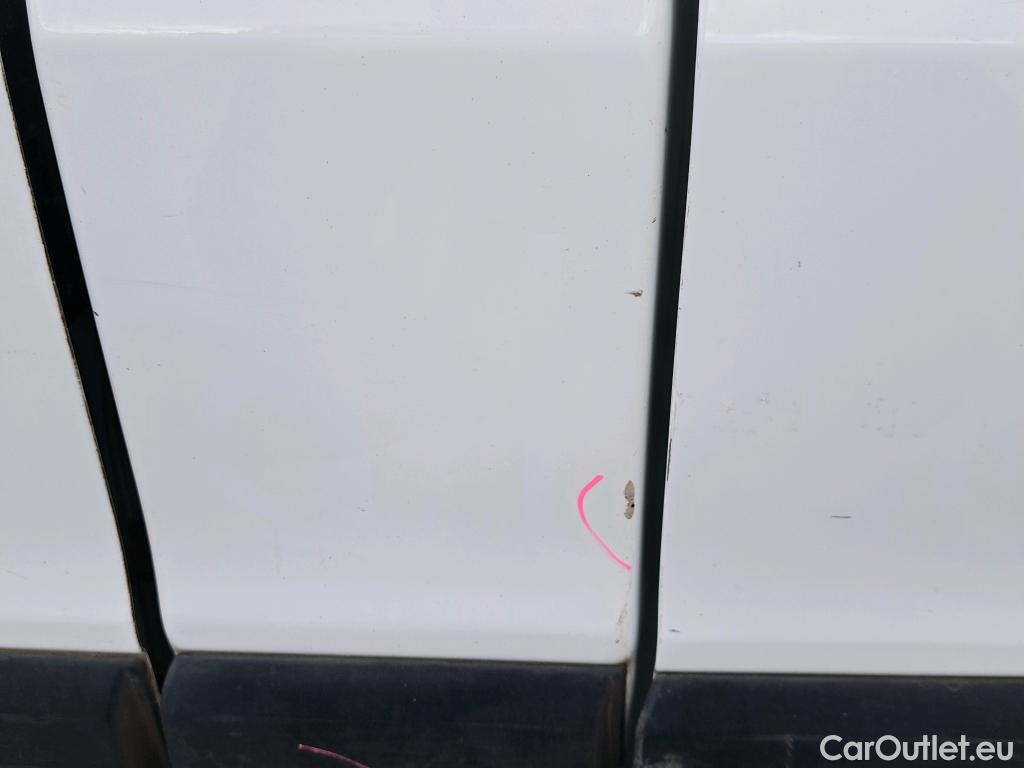  Nissan  NV300 NISSAN  / 2016 / 4P / furgón 2.0dCi 88kW (120CV) L1H1 1T Optima #32