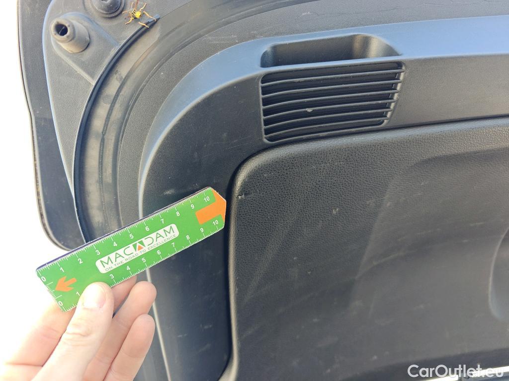  Toyota  Corolla TOYOTA  / 2019 / 5P / familiar 1.8 125H ACTIVE TECH E-CVT TOU SPORT #44