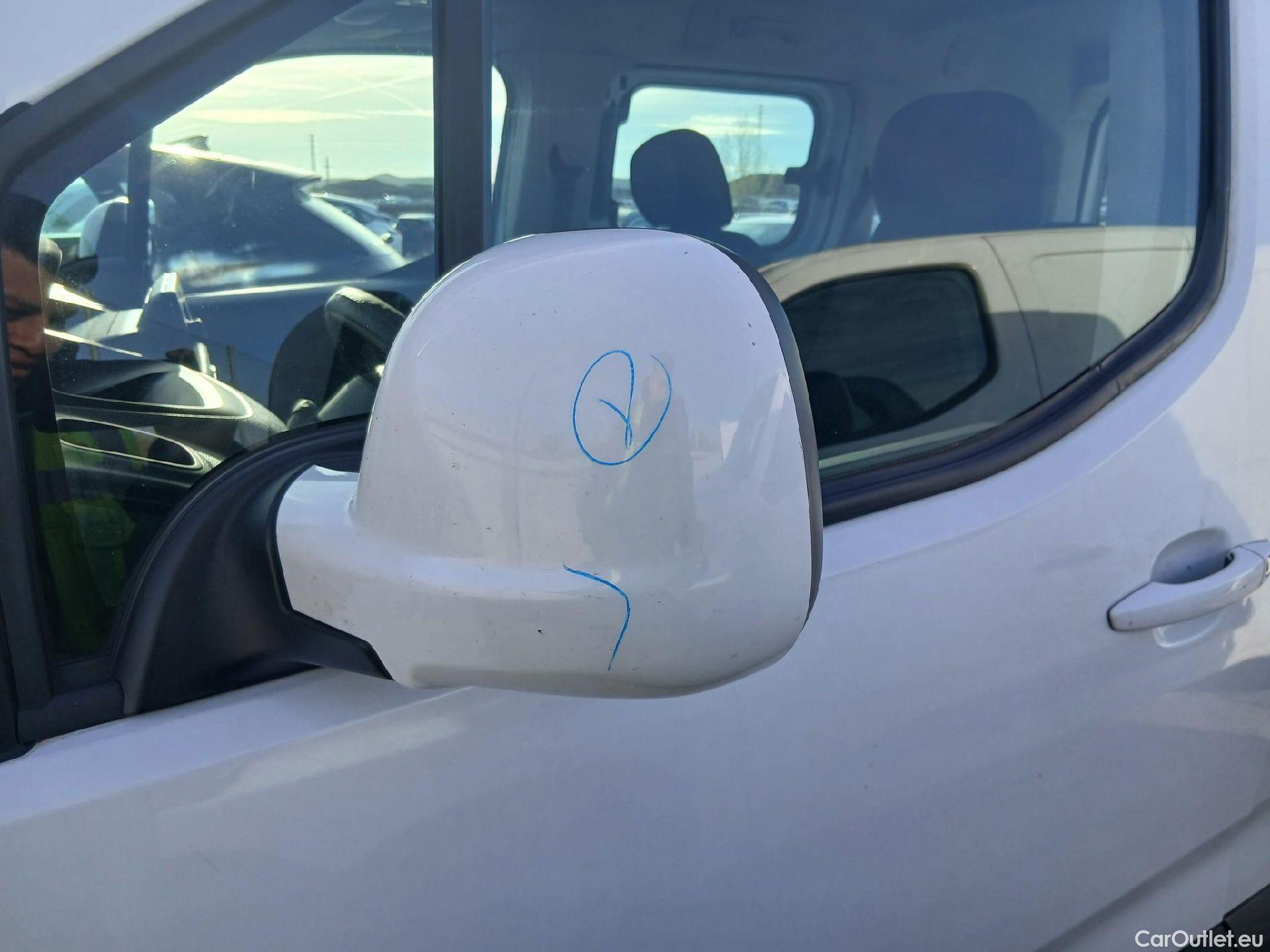  Peugeot  RIFTER PEUGEOT  / 2018 / 4P / combi Active Standard BlueHDi 73kW (IND) #48