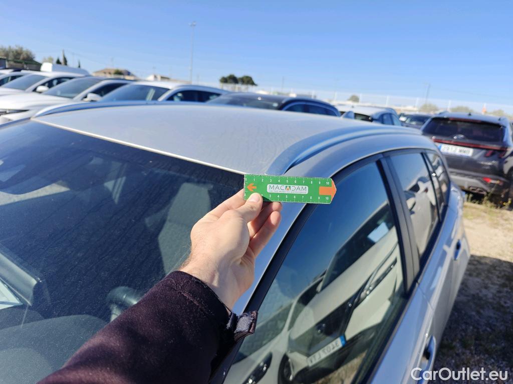  Toyota  Corolla TOYOTA  / 2019 / 5P / familiar 1.8 125H ACTIVE TECH E-CVT TOU SPORT #28