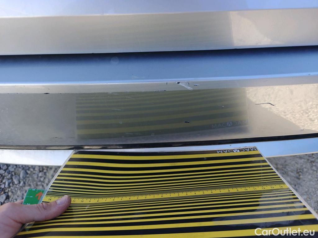  Toyota  Corolla TOYOTA  / 2019 / 5P / familiar 1.8 125H ACTIVE TECH E-CVT TOU SPORT #33