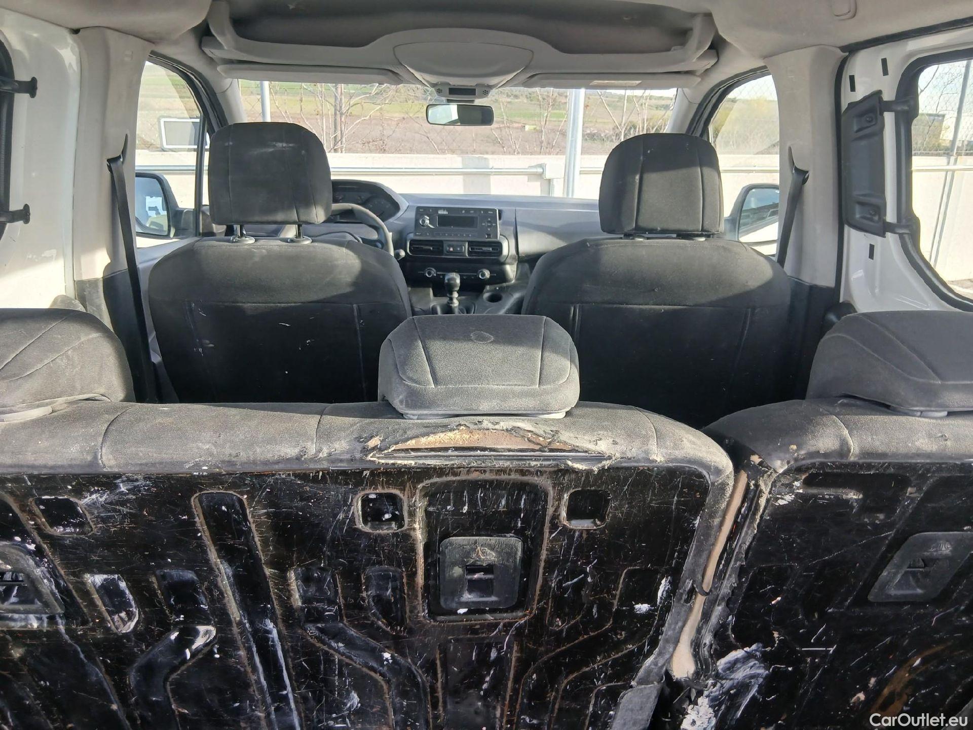  Peugeot  RIFTER PEUGEOT  / 2018 / 4P / combi Active Standard BlueHDi 73kW (IND) #13