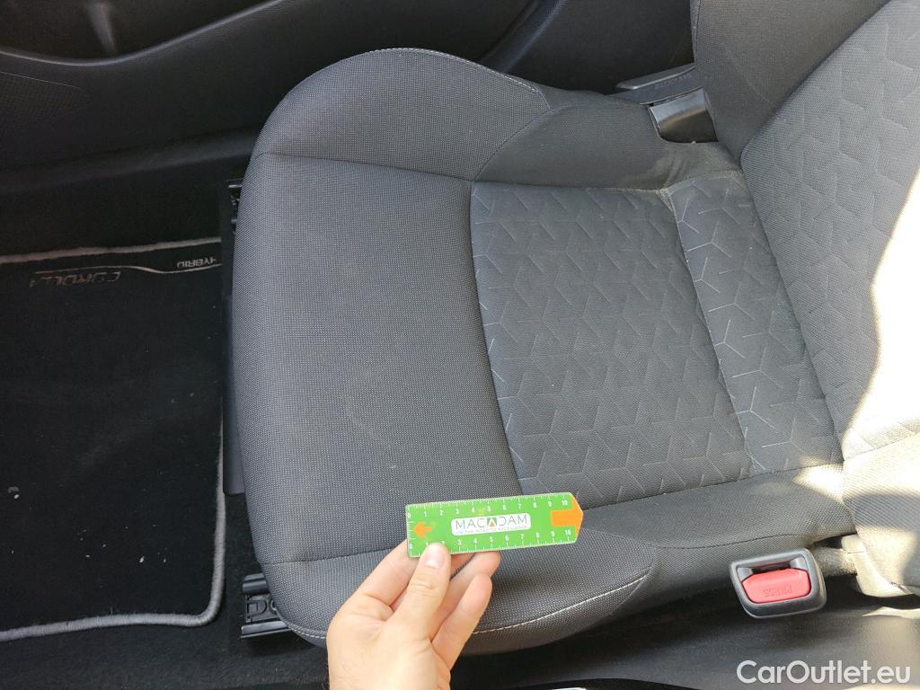  Toyota  Corolla TOYOTA  / 2019 / 5P / familiar 1.8 125H ACTIVE TECH E-CVT TOU SPORT #37