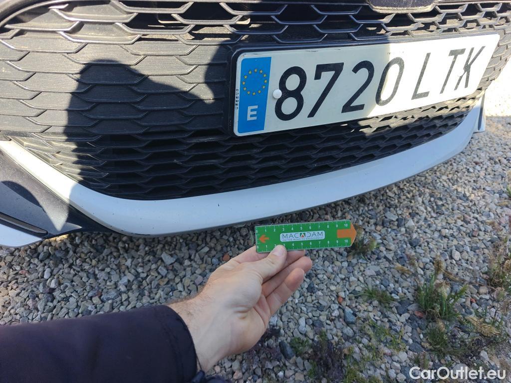  Toyota  Corolla TOYOTA  / 2019 / 5P / familiar 1.8 125H ACTIVE TECH E-CVT TOU SPORT #40