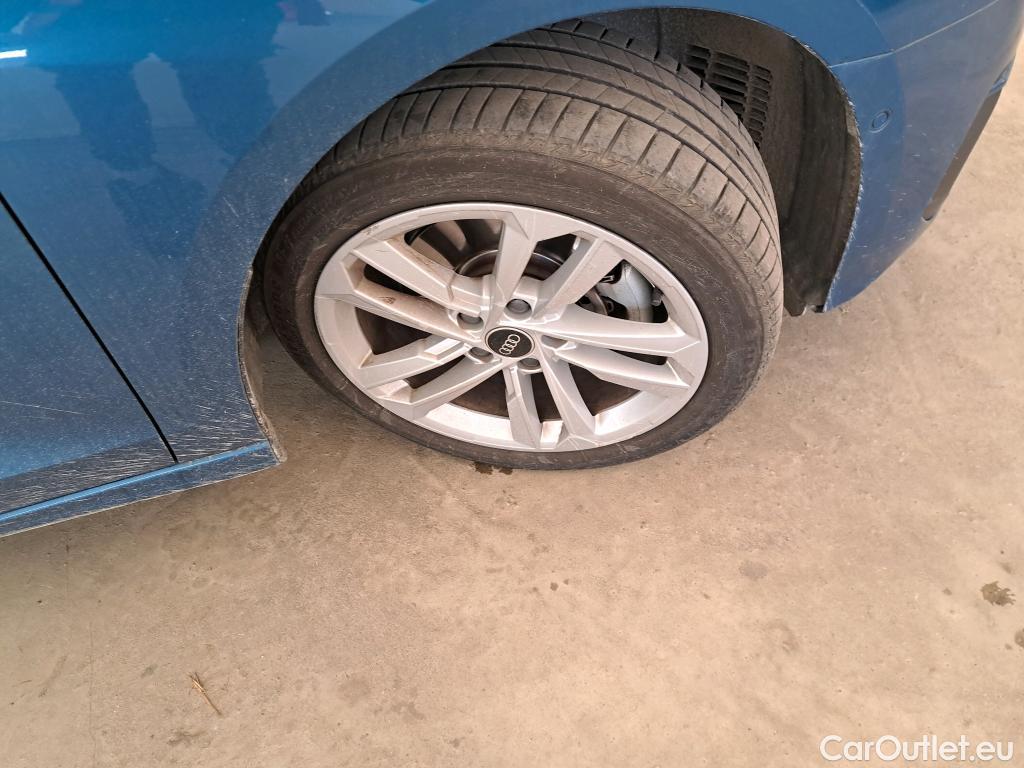  Audi  A3 AUDI  Sportback / 2020 / 5P / Berline 40 TFSI e 204 S Tronic Business Line #8