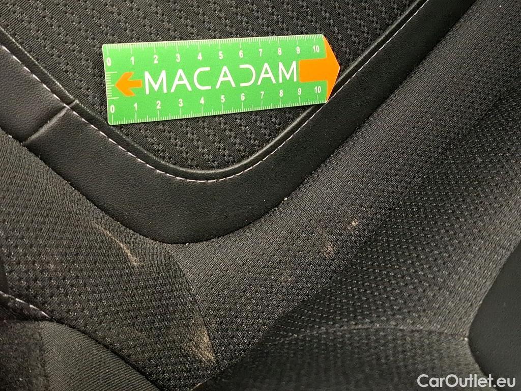  Renault  Megane  IV Berline 5 ptes. Techno 1.5 dCi 115CV BVA7 E6d #15