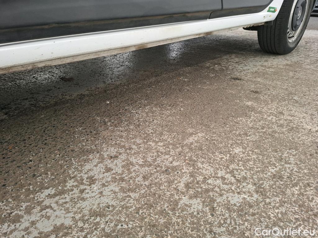  Renault  Kangoo RENAULT  / 2021 / 4P / Fourgonnette Extra - Blue dCi95 Sésame Ouvre Toi #4