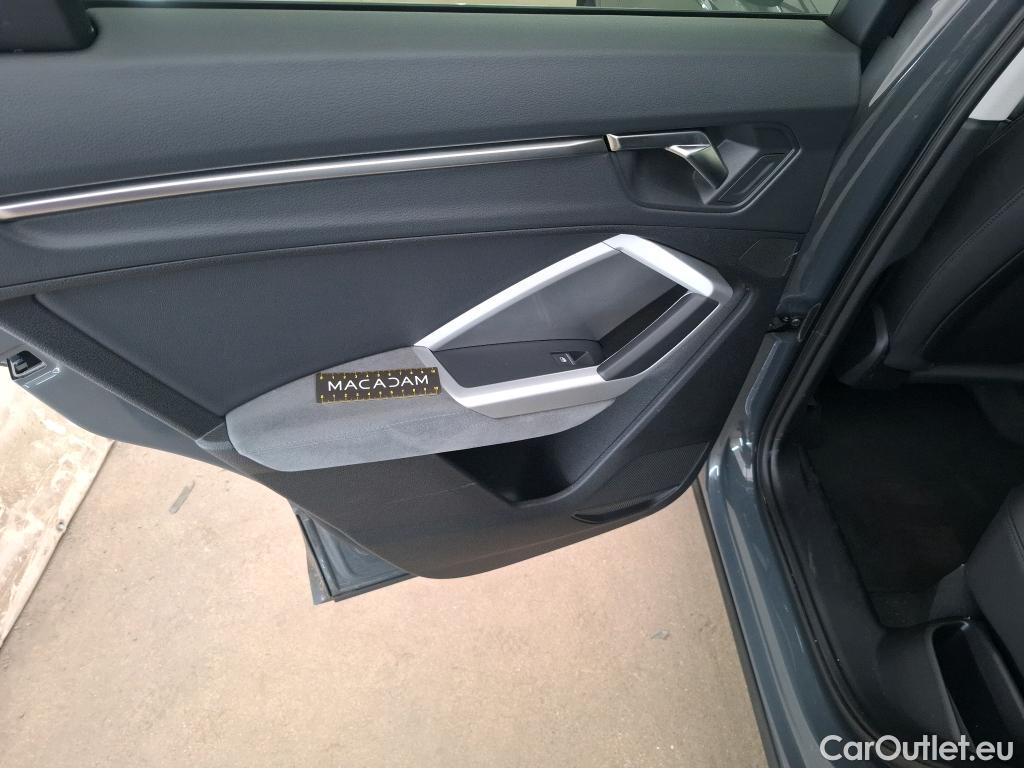  Audi  Q3  35 TFSI Avus 1.5 TFSI 150CV BVA7 E6d #1