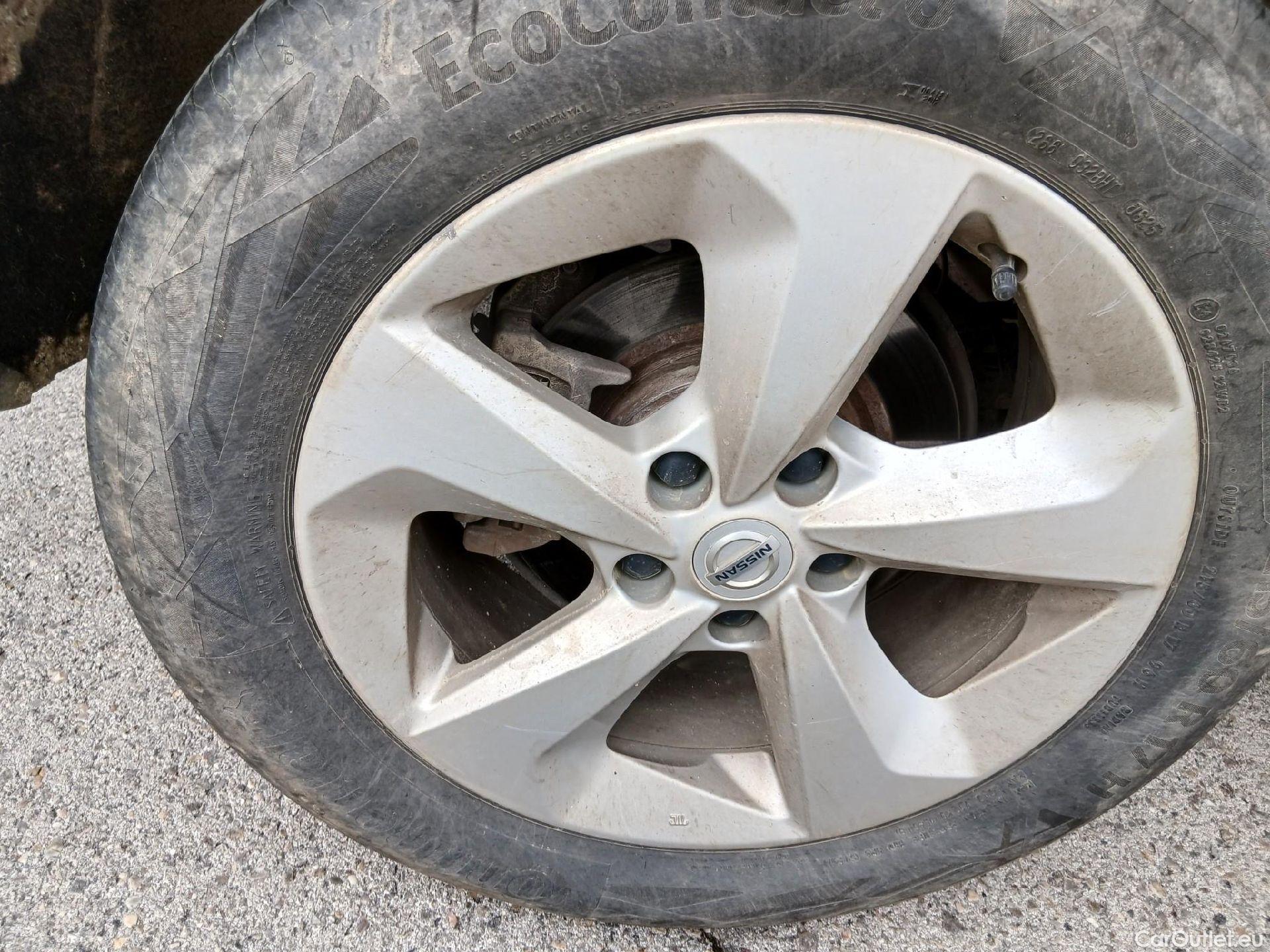  Nissan  Qashqai NISSAN  / 2017 / 5P / todoterreno DIG-T 103 kW (140 CV) E6D ACENTA #39