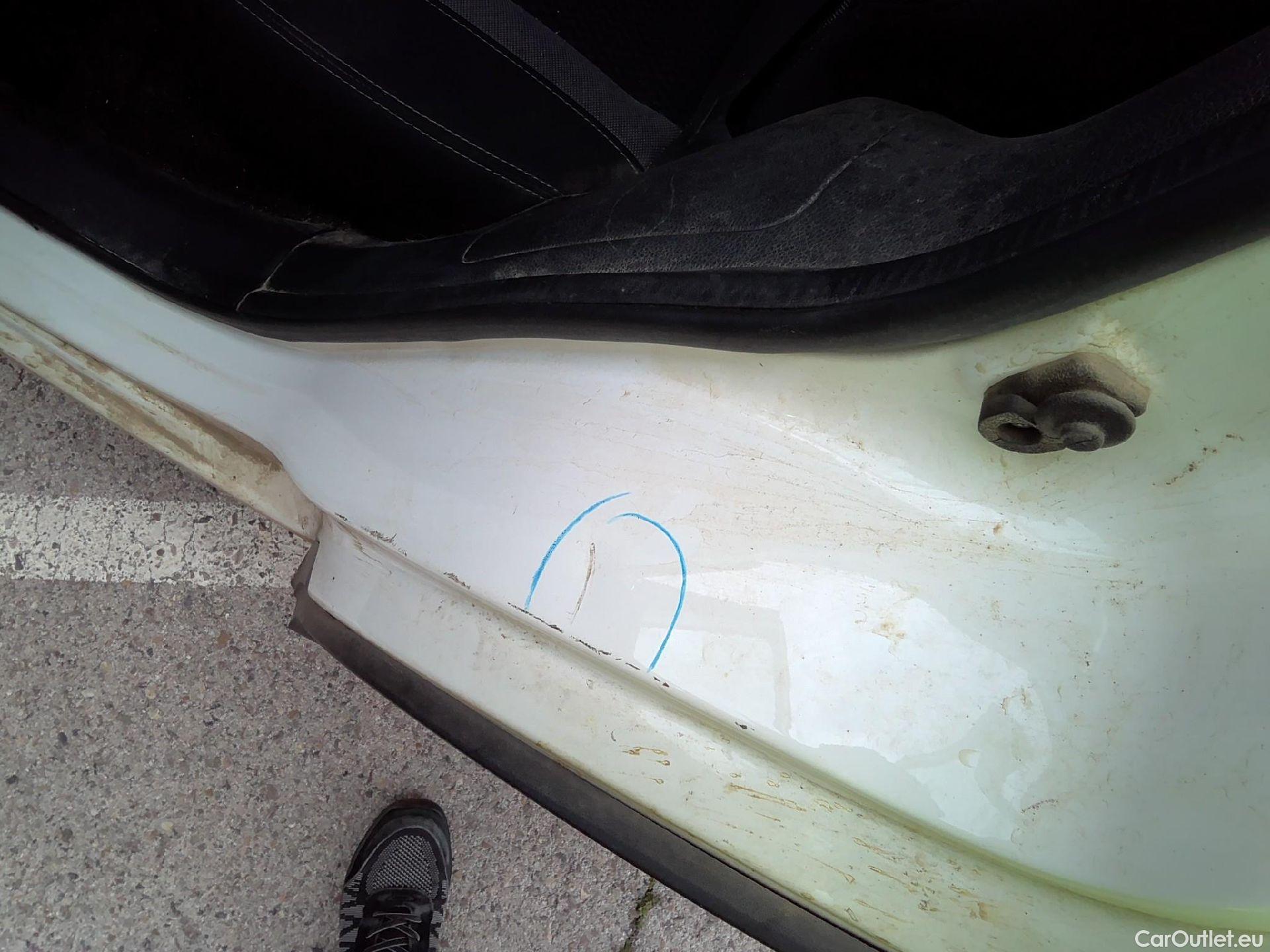  Nissan  Qashqai NISSAN  / 2017 / 5P / todoterreno DIG-T 103 kW (140 CV) E6D ACENTA #24