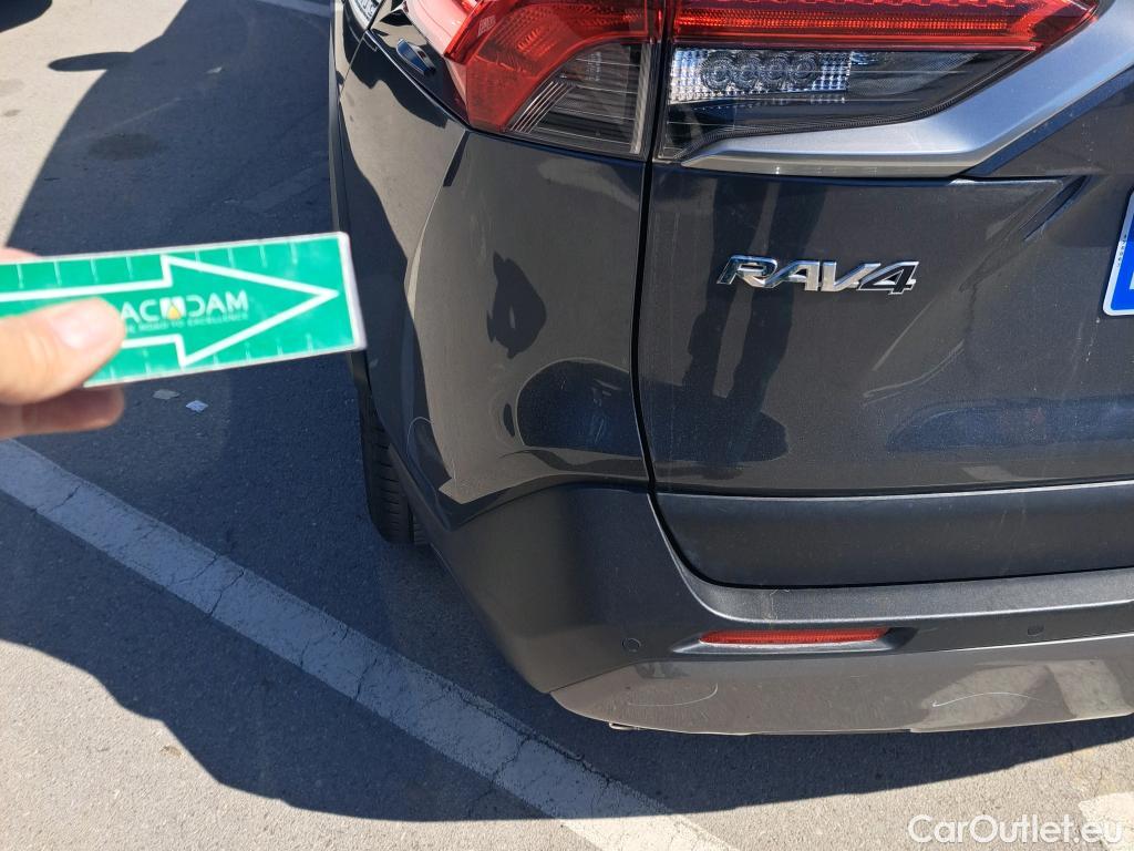  Toyota  RAV4 TOYOTA  / 2018 / 5P / todoterreno 2.5l 220H Advance #30