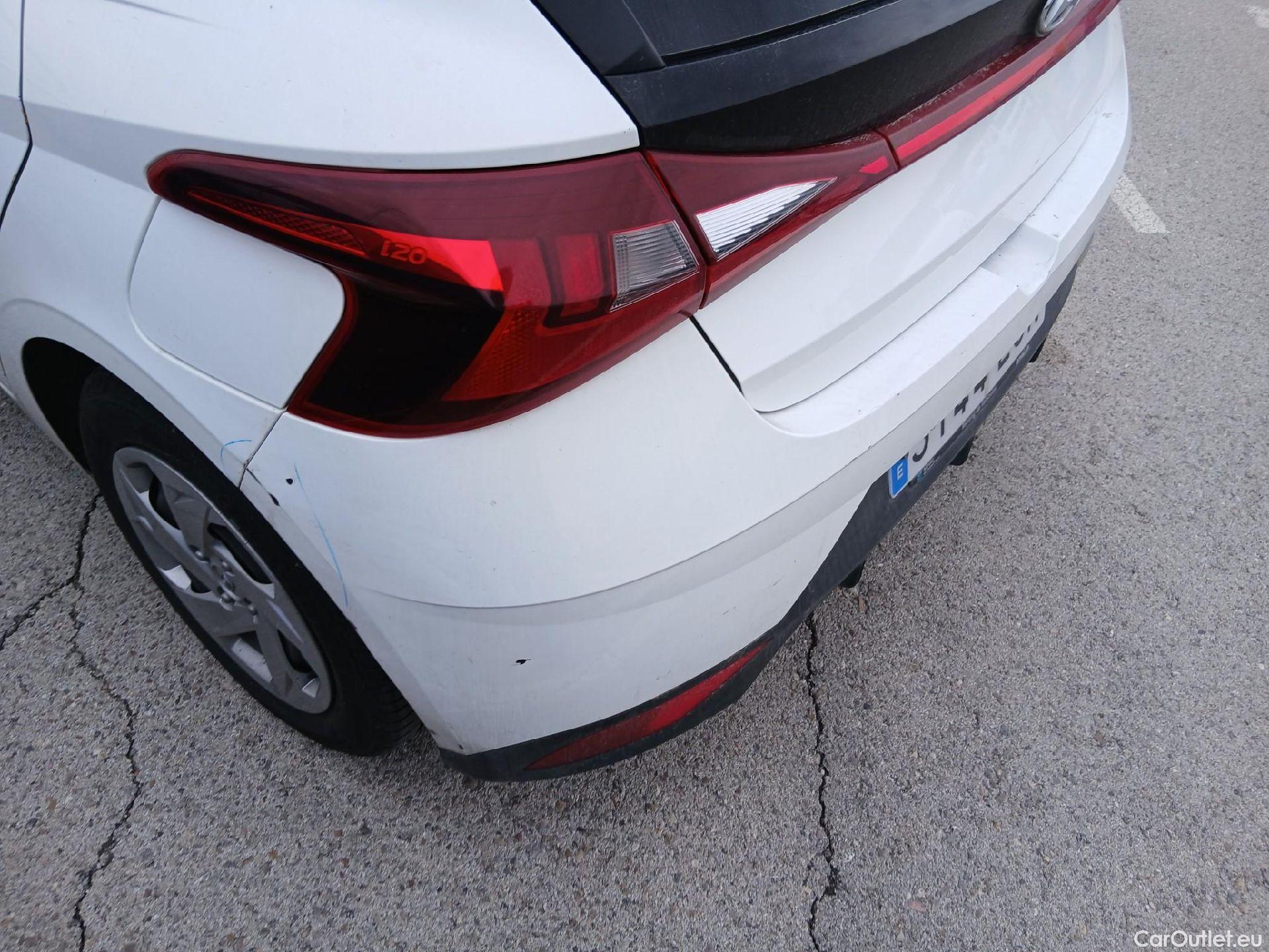  Hyundai  i20 HYUNDAI  / 2020 / 5P / berlina con portón 1.0 TGDI 74kW (100CV) 48V Essence #28