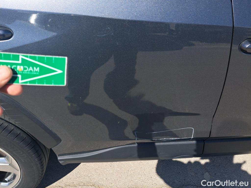  Toyota  RAV4 TOYOTA  / 2018 / 5P / todoterreno 2.5l 220H Advance #39