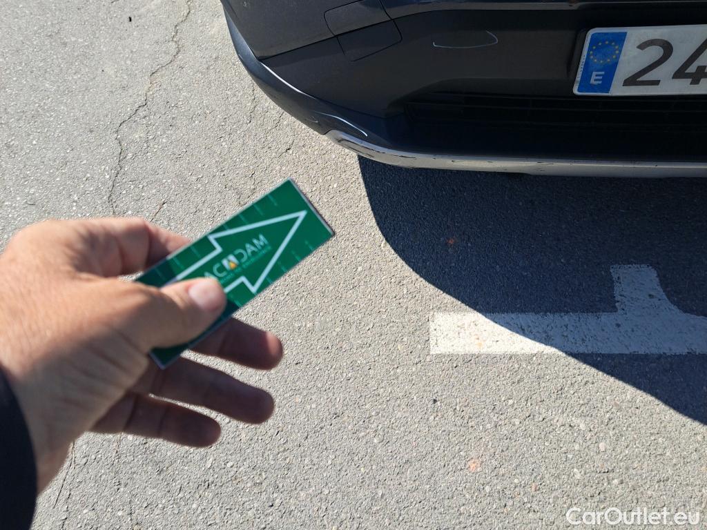  Toyota  RAV4 TOYOTA  / 2018 / 5P / todoterreno 2.5l 220H Advance #48