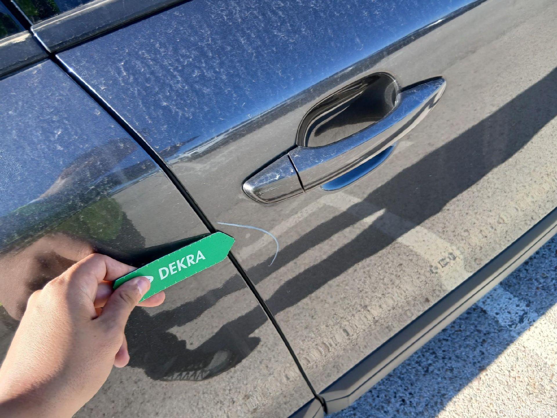  Peugeot  2008 PEUGEOT  / 2019 / 5P / todoterreno Active BlueHDI 81kW (110CV) #34