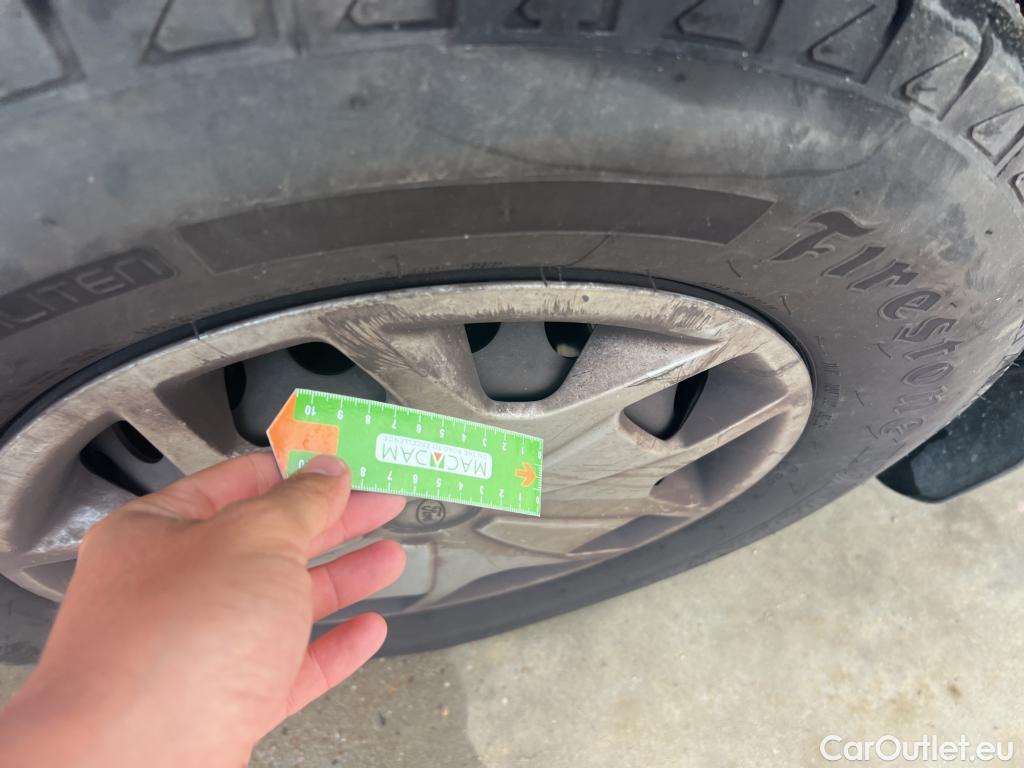  Ford  Transit FORD  / 2013 / 4P / furgón 350 96kW L2H2 Van Trend FWD #36