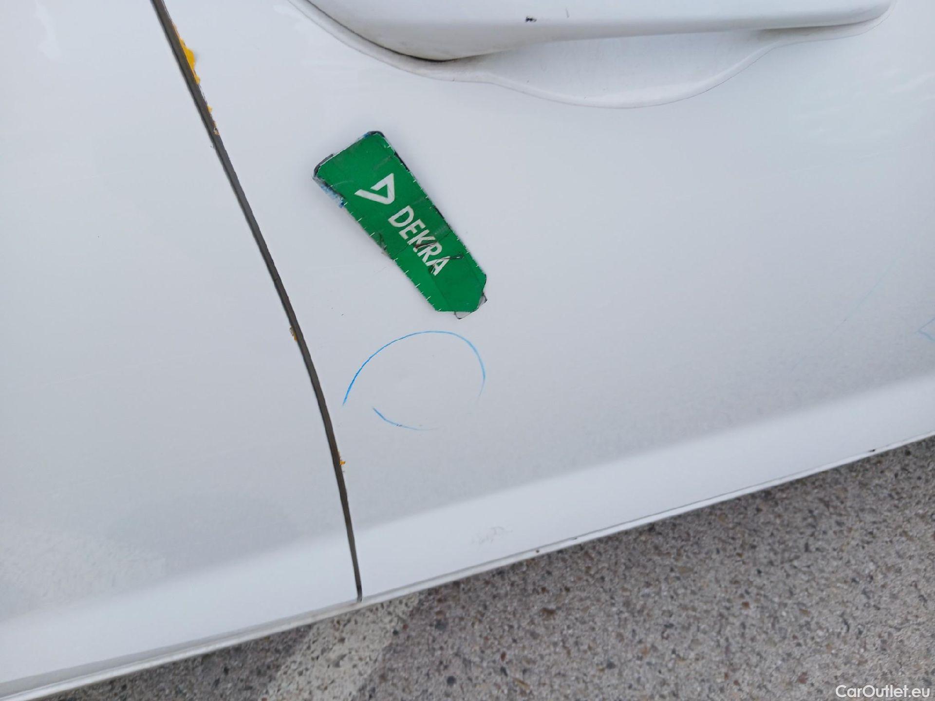  Hyundai  i20 HYUNDAI  / 2020 / 5P / berlina con portón 1.0 TGDI 74kW (100CV) 48V Essence #38