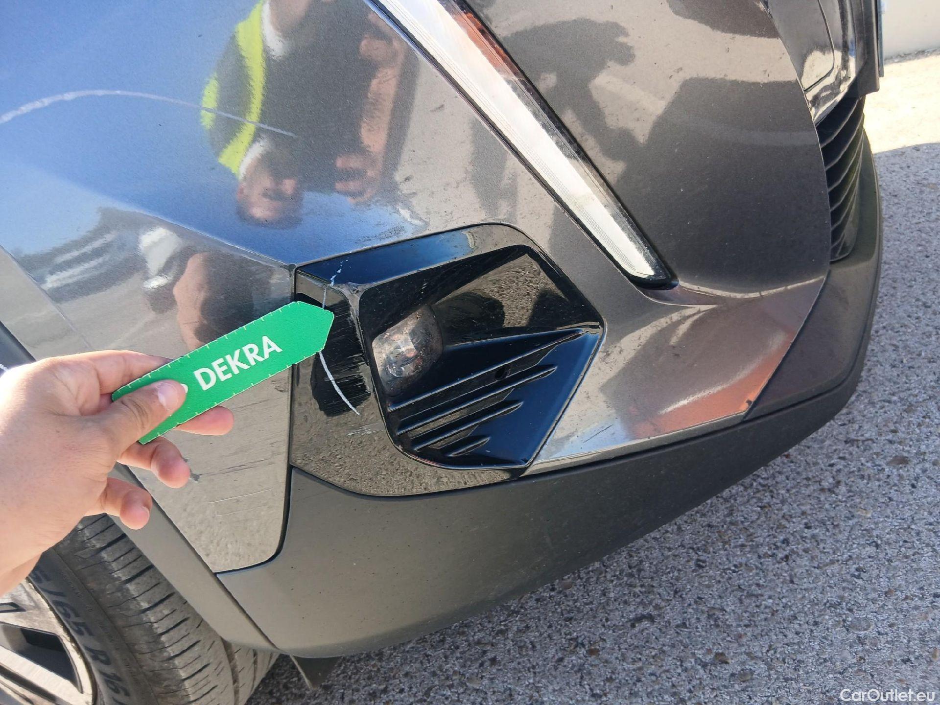  Peugeot  2008 PEUGEOT  / 2019 / 5P / todoterreno Active BlueHDI 81kW (110CV) #3