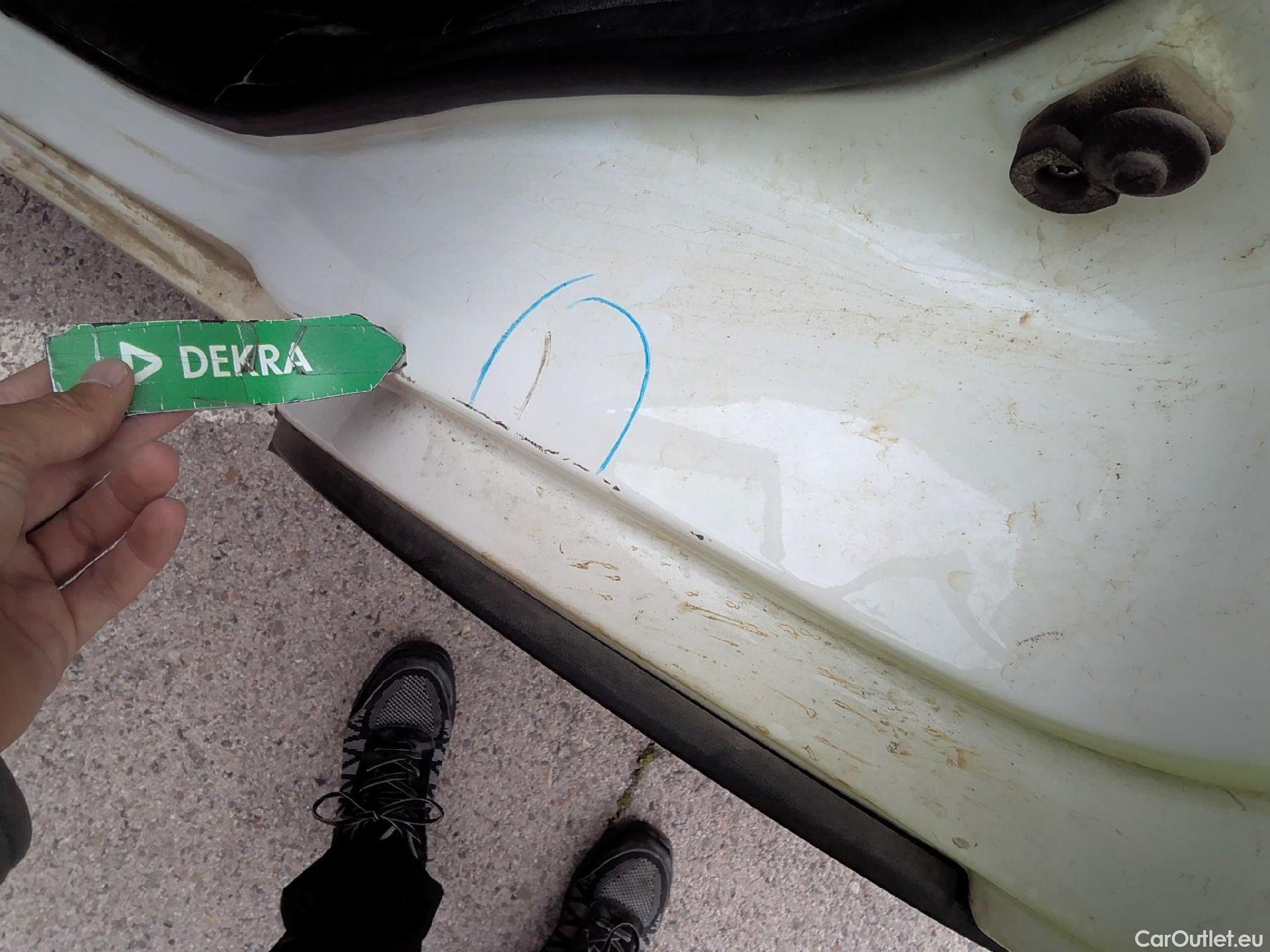  Nissan  Qashqai NISSAN  / 2017 / 5P / todoterreno DIG-T 103 kW (140 CV) E6D ACENTA #25