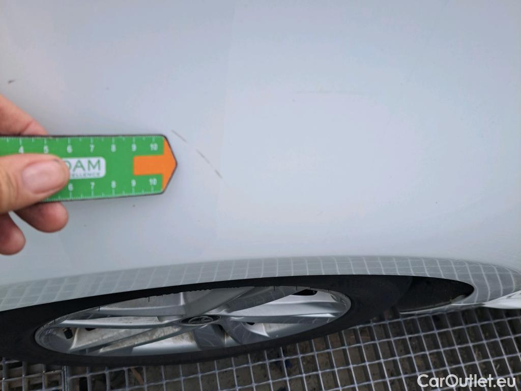  Toyota  Corolla TOYOTA  / 2019 / 5P / familiar 1.8 125H ACTIVE TECH E-CVT TOU SPORT #37