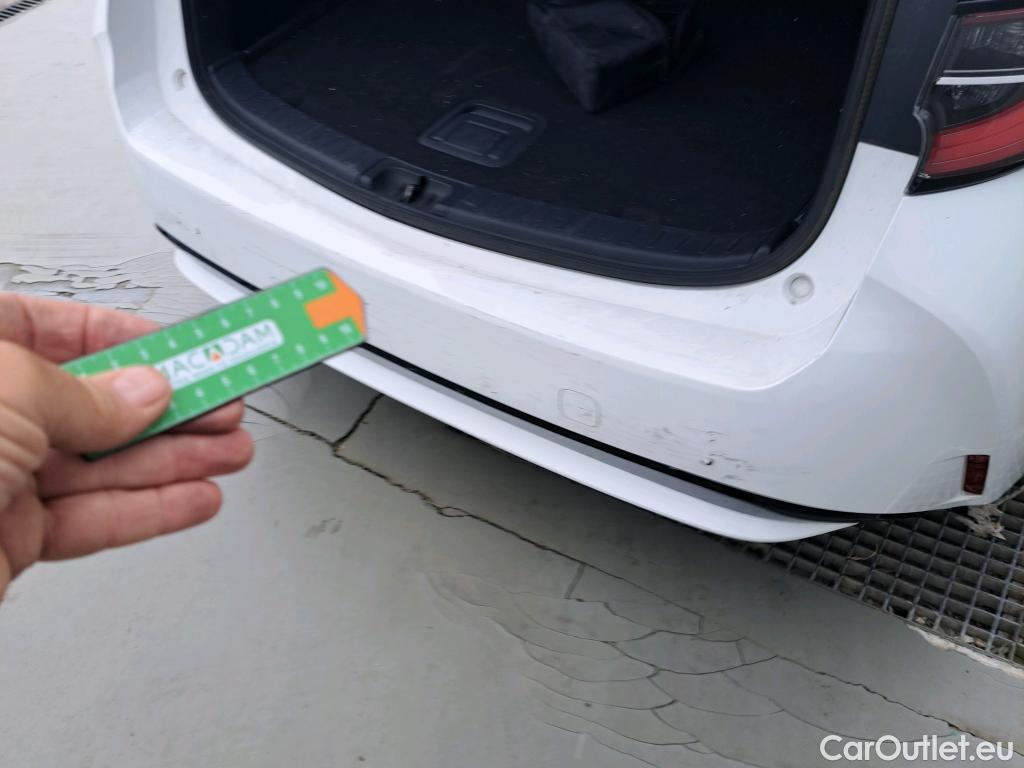  Toyota  Corolla TOYOTA  / 2019 / 5P / familiar 1.8 125H ACTIVE TECH E-CVT TOU SPORT #9