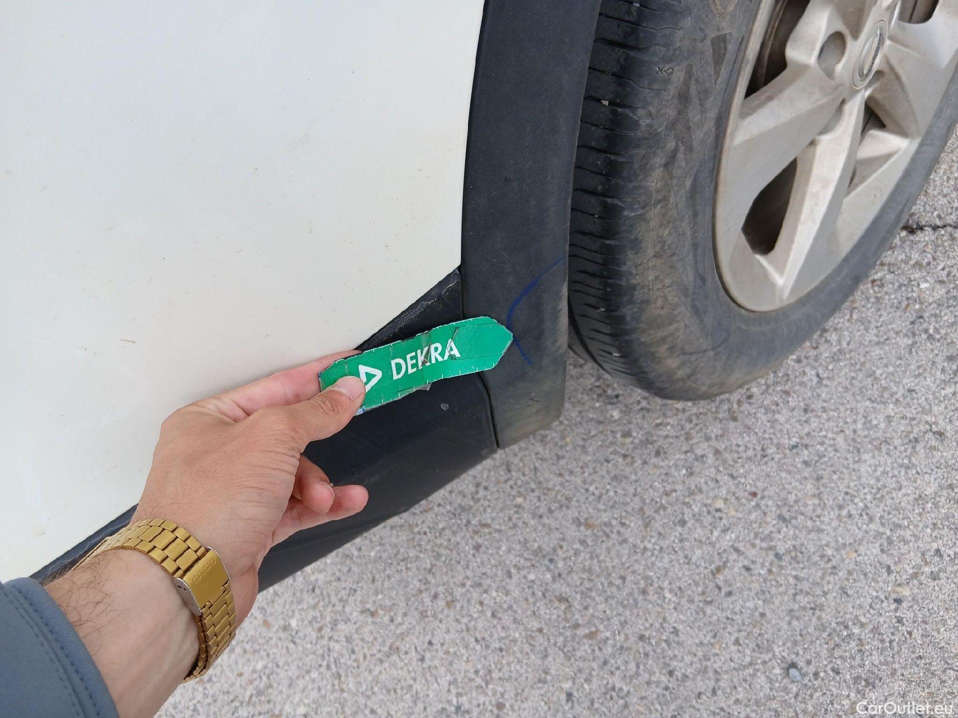  Nissan  Qashqai NISSAN  / 2017 / 5P / todoterreno DIG-T 103 kW (140 CV) E6D ACENTA #40