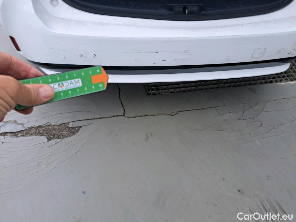  Toyota  Corolla TOYOTA  / 2019 / 5P / familiar 1.8 125H ACTIVE TECH E-CVT TOU SPORT #32