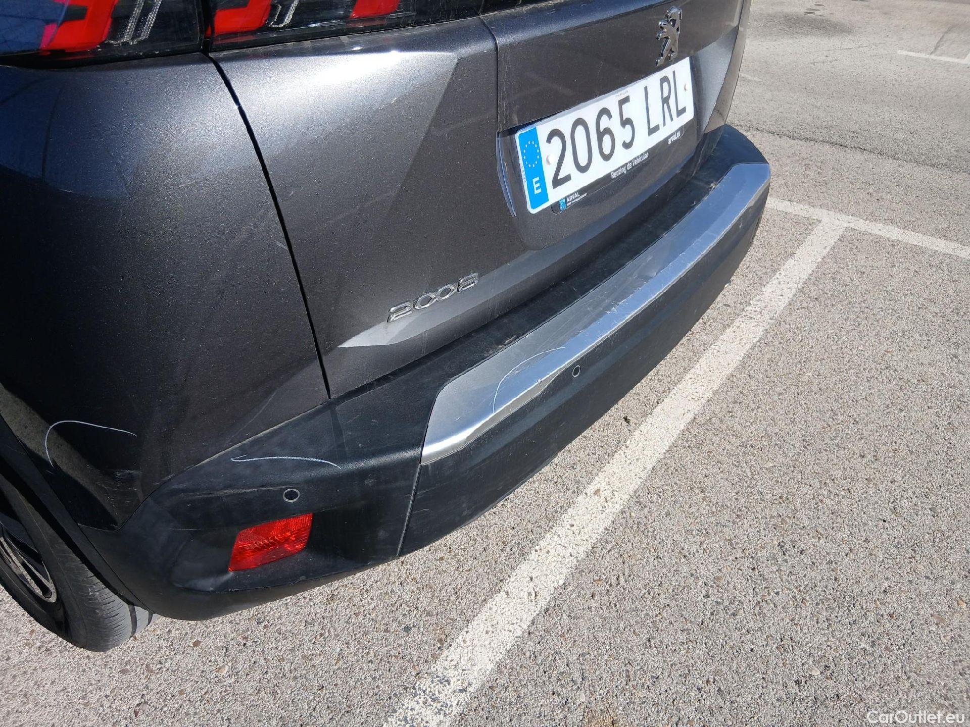  Peugeot  2008 PEUGEOT  / 2019 / 5P / todoterreno Active BlueHDI 81kW (110CV) #11