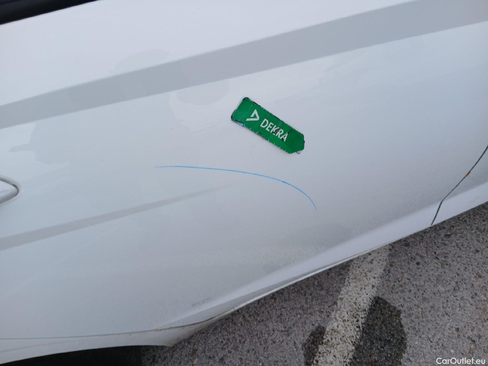  Hyundai  i20 HYUNDAI  / 2020 / 5P / berlina con portón 1.0 TGDI 74kW (100CV) 48V Essence #36