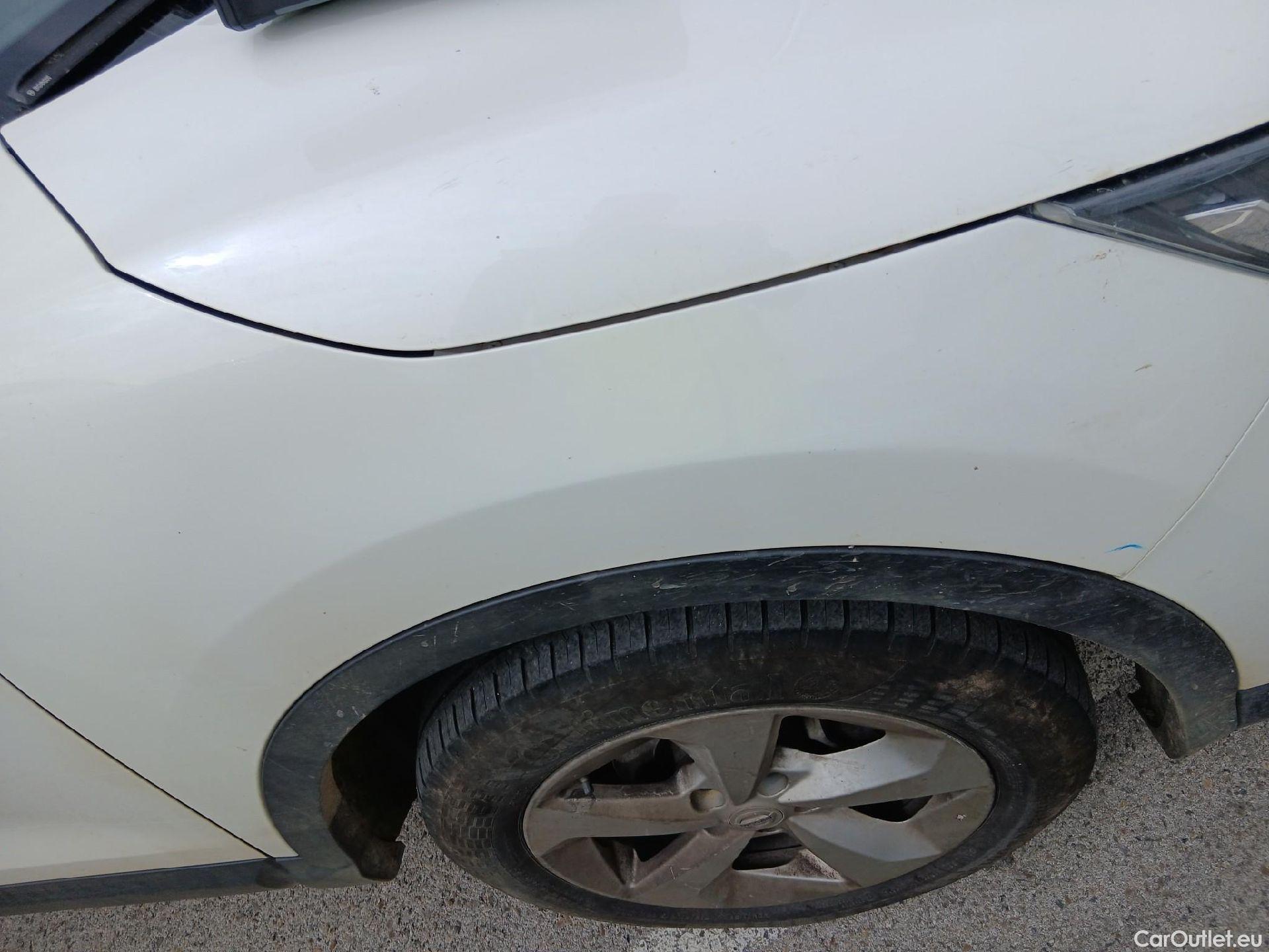  Nissan  Qashqai NISSAN  / 2017 / 5P / todoterreno DIG-T 103 kW (140 CV) E6D ACENTA #51