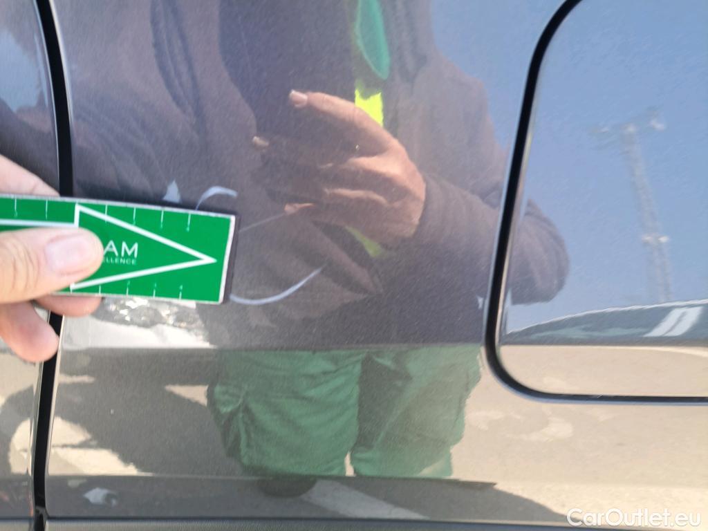  Toyota  RAV4 TOYOTA  / 2018 / 5P / todoterreno 2.5l 220H Advance #61