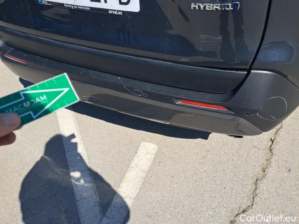  Toyota  RAV4 TOYOTA  / 2018 / 5P / todoterreno 2.5l 220H Advance #32