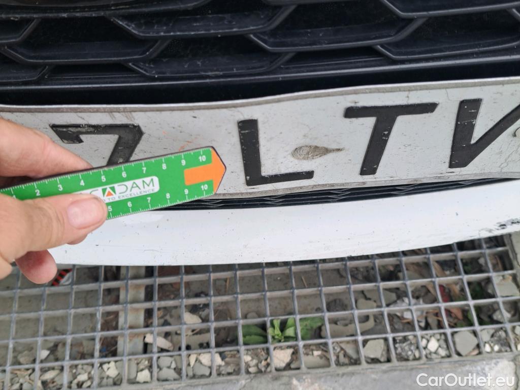  Toyota  Corolla TOYOTA  / 2019 / 5P / familiar 1.8 125H ACTIVE TECH E-CVT TOU SPORT #35