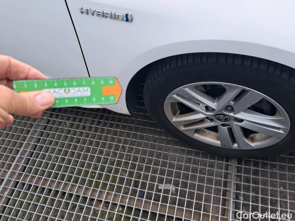  Toyota  Corolla TOYOTA  / 2019 / 5P / familiar 1.8 125H ACTIVE TECH E-CVT TOU SPORT #17