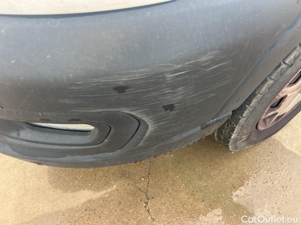  Ford  Transit FORD  / 2013 / 4P / furgón 350 96kW L2H2 Van Trend FWD #24