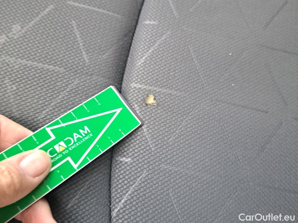  Toyota  RAV4 TOYOTA  / 2018 / 5P / todoterreno 2.5l 220H Advance #13