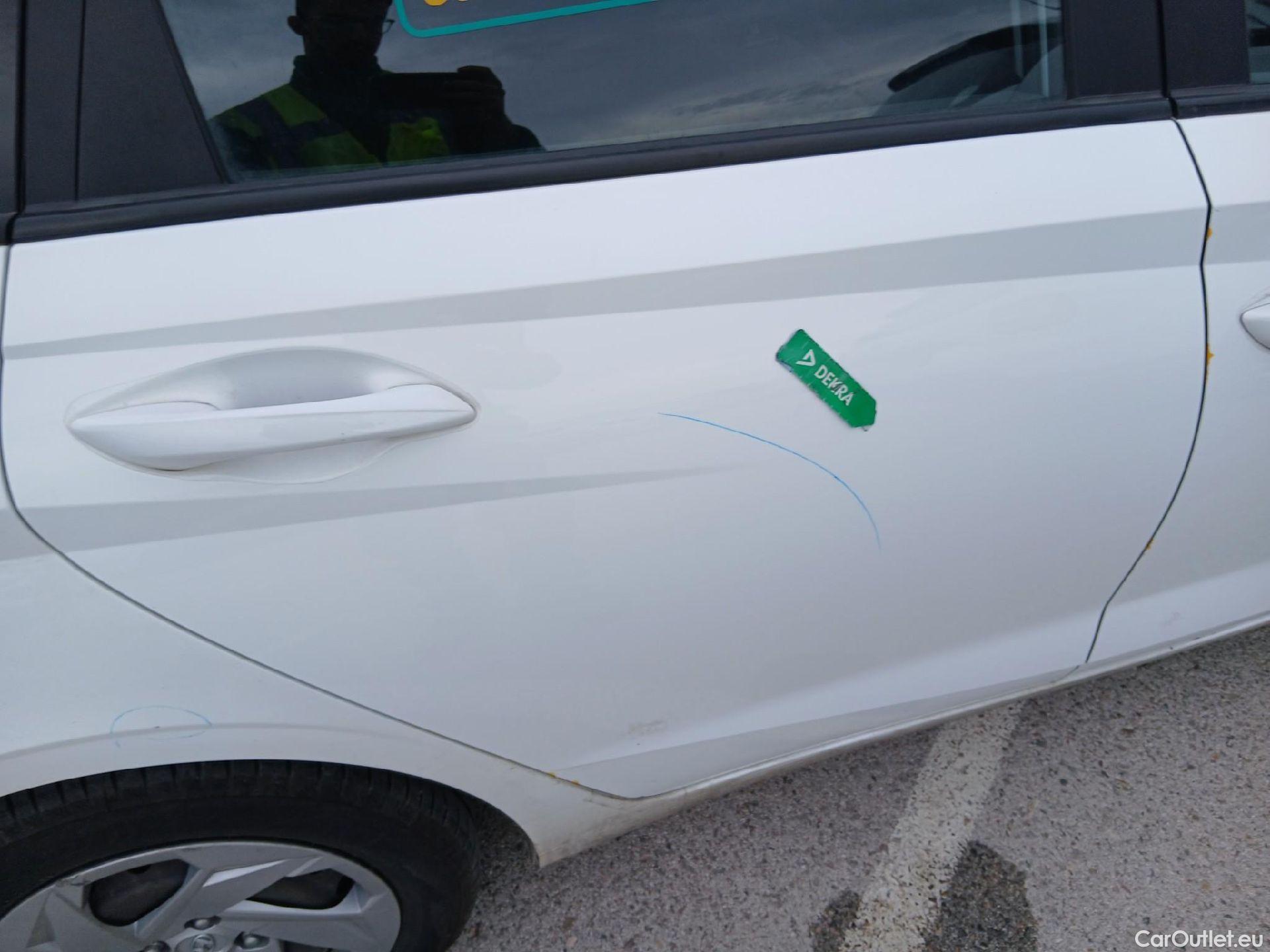  Hyundai  i20 HYUNDAI  / 2020 / 5P / berlina con portón 1.0 TGDI 74kW (100CV) 48V Essence #37