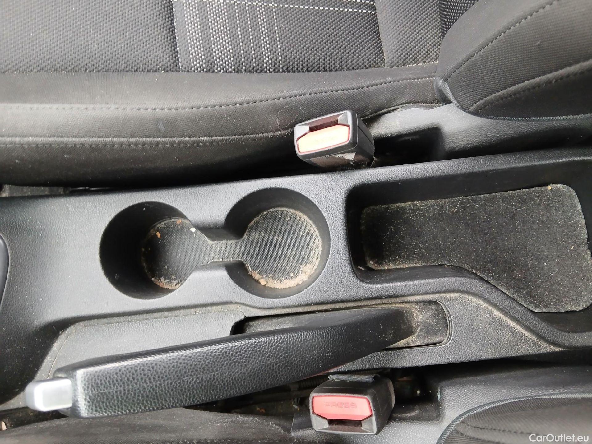  Hyundai  i20 HYUNDAI  / 2020 / 5P / berlina con portón 1.0 TGDI 74kW (100CV) 48V Essence #21