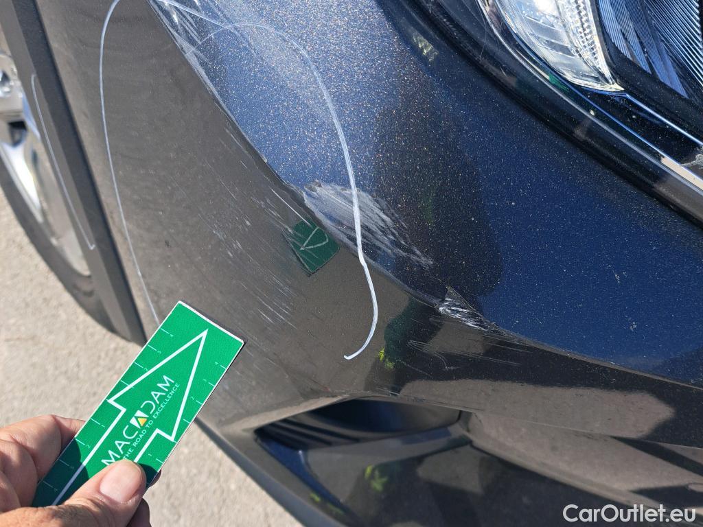  Toyota  RAV4 TOYOTA  / 2018 / 5P / todoterreno 2.5l 220H Advance #29