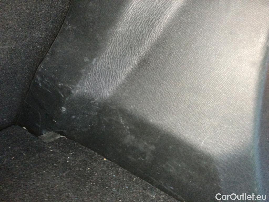  Peugeot  2008  Active Pack 1.5 HDi 110CV MT6 E6d #10