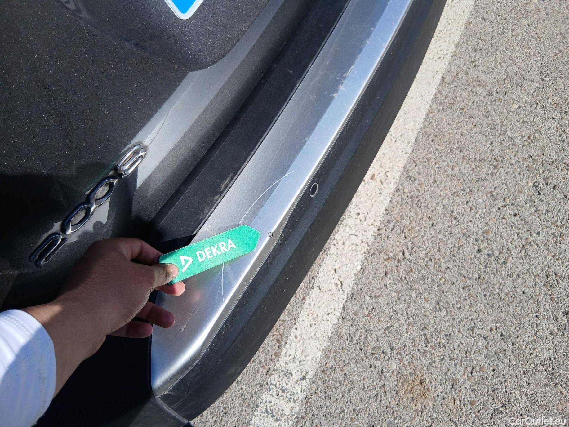  Peugeot  2008 PEUGEOT  / 2019 / 5P / todoterreno Active BlueHDI 81kW (110CV) #13