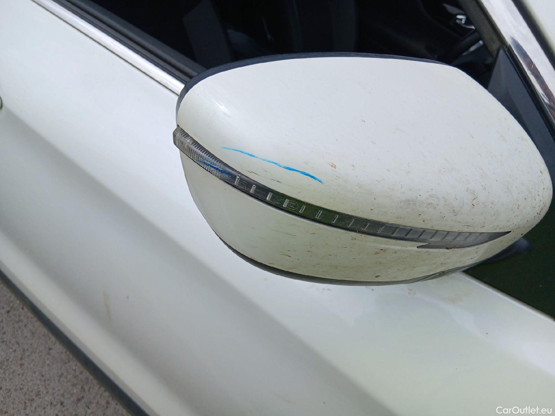  Nissan  Qashqai NISSAN  / 2017 / 5P / todoterreno DIG-T 103 kW (140 CV) E6D ACENTA #46