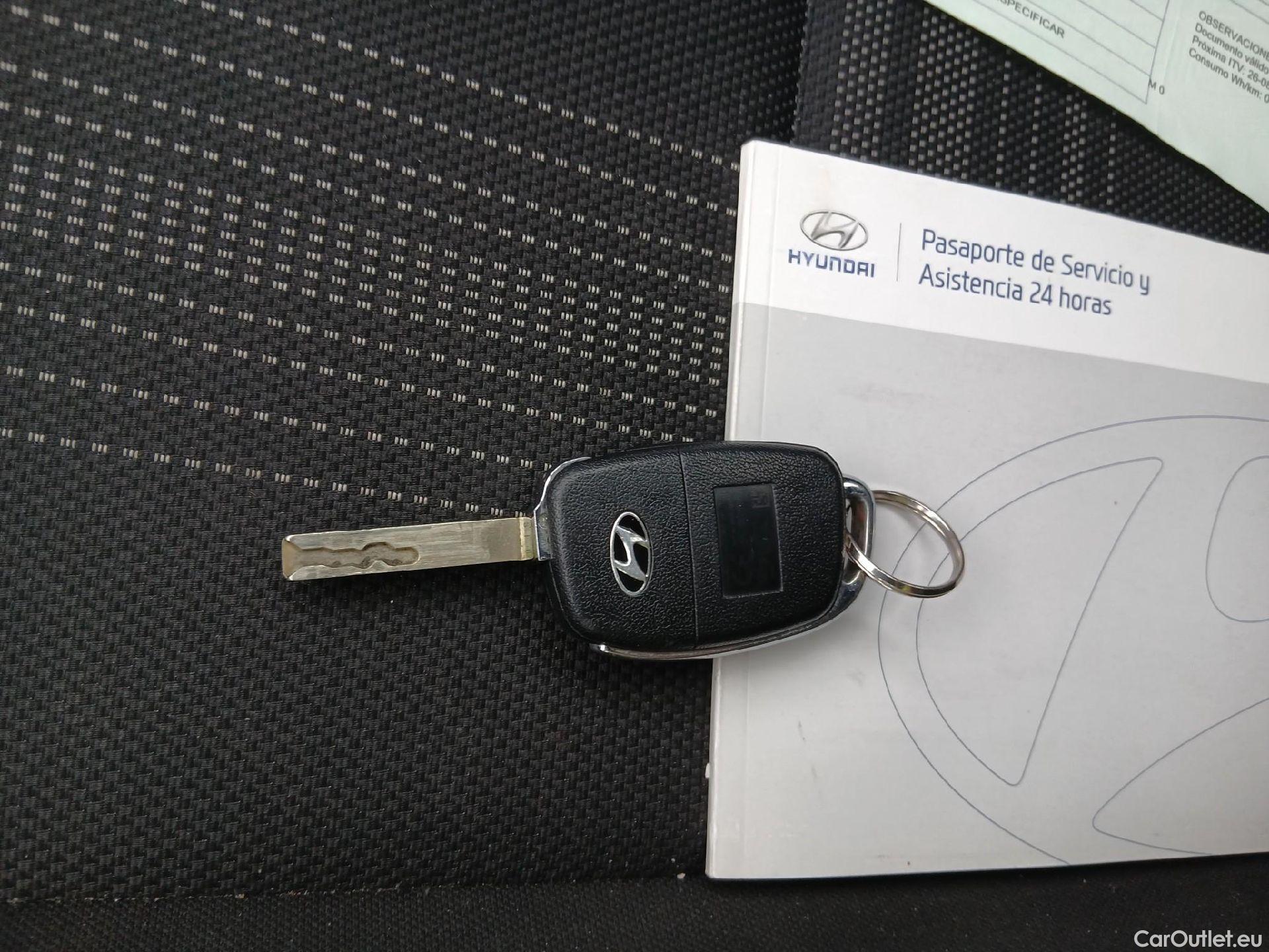  Hyundai  i20 HYUNDAI  / 2020 / 5P / berlina con portón 1.0 TGDI 74kW (100CV) 48V Essence #1