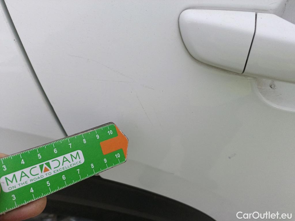  Peugeot  2008  Active Pack 1.5 HDi 110CV MT6 E6d #18