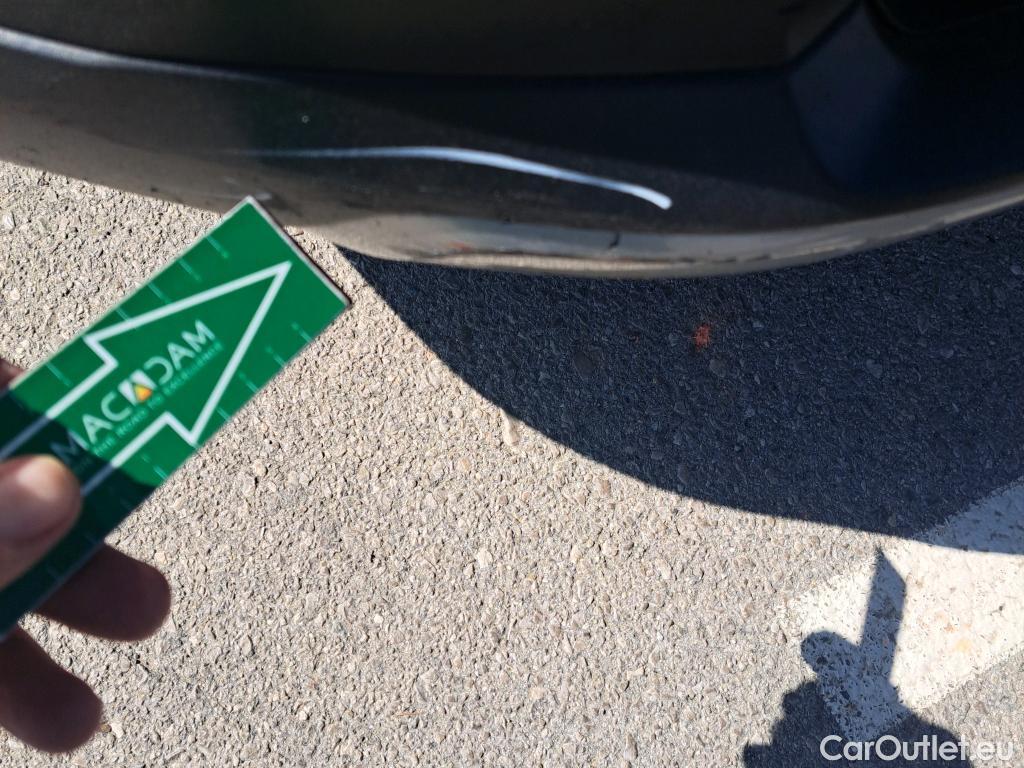  Toyota  RAV4 TOYOTA  / 2018 / 5P / todoterreno 2.5l 220H Advance #25