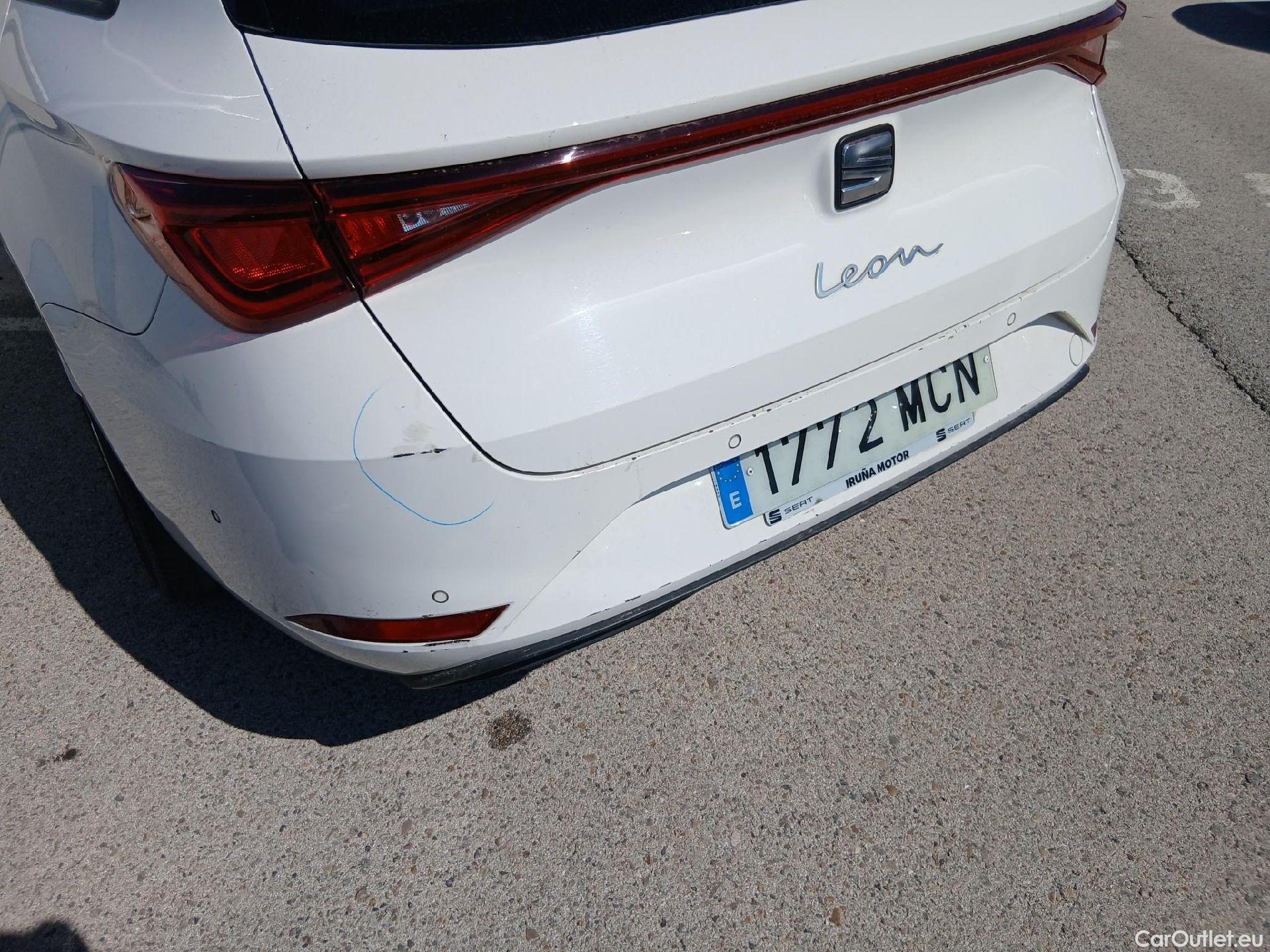  Seat  Leon SEAT Nuevo León / 2020 / 5P / familiar SP 1.0 TSI 81kW S&S Style XL(SP) #13